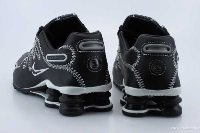 Nike Shox Nz Chaussures Blanches Et Noires